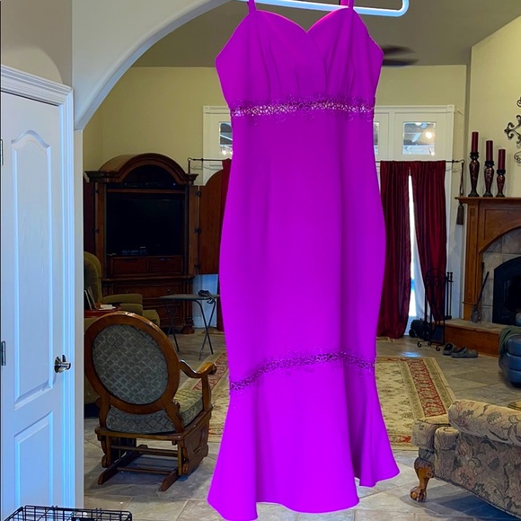 Purple dress - Picture 4 of 4